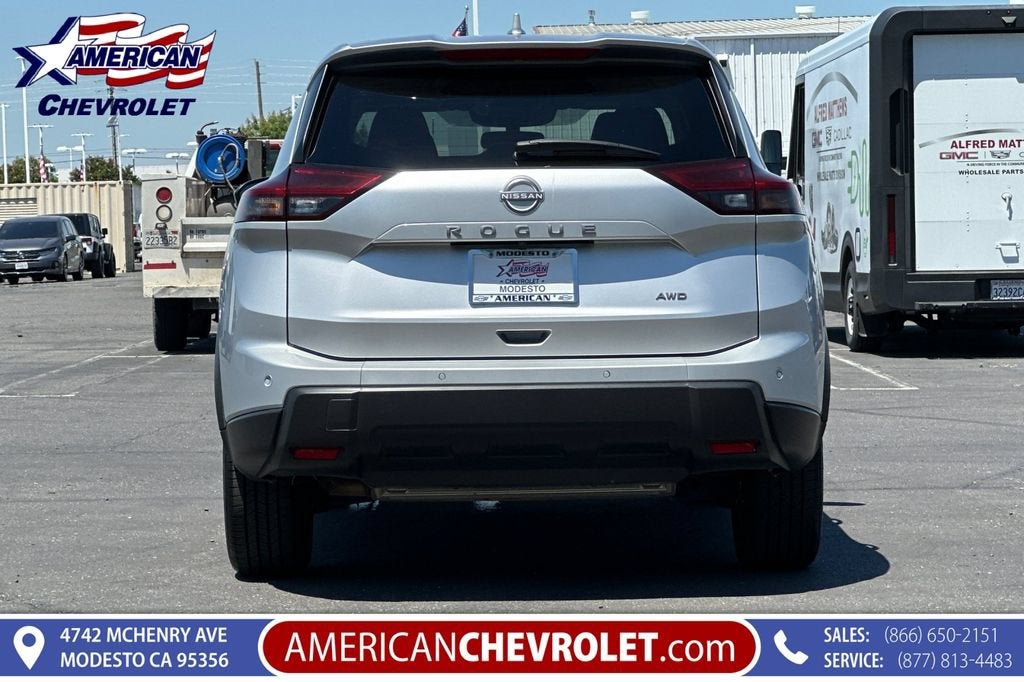 2025 Nissan Rogue SV