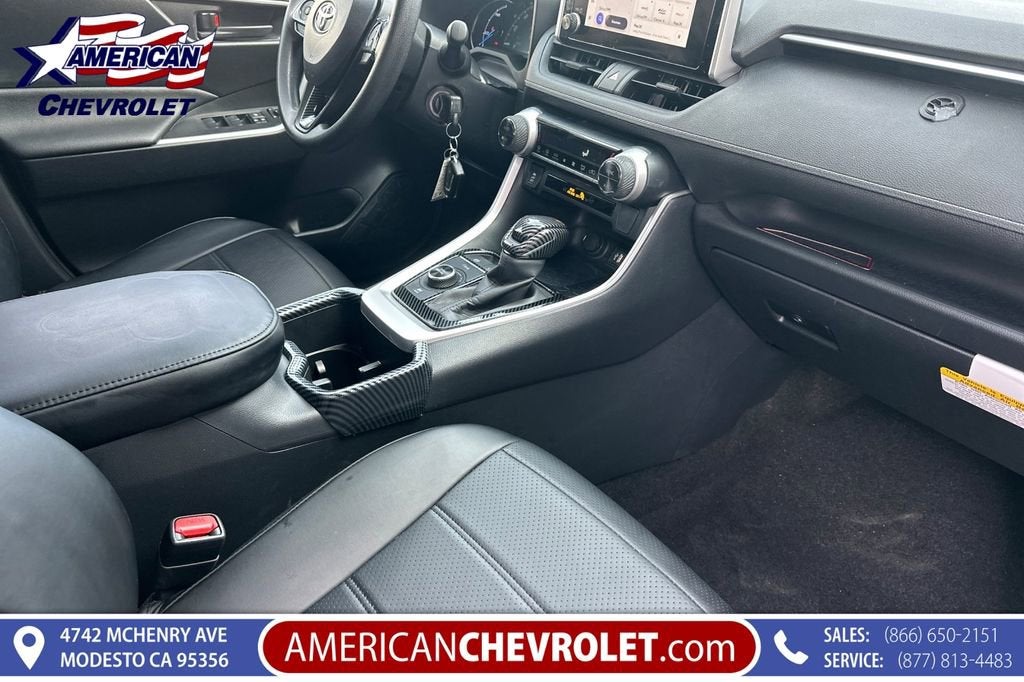 2025 Toyota RAV4 Hybrid LE