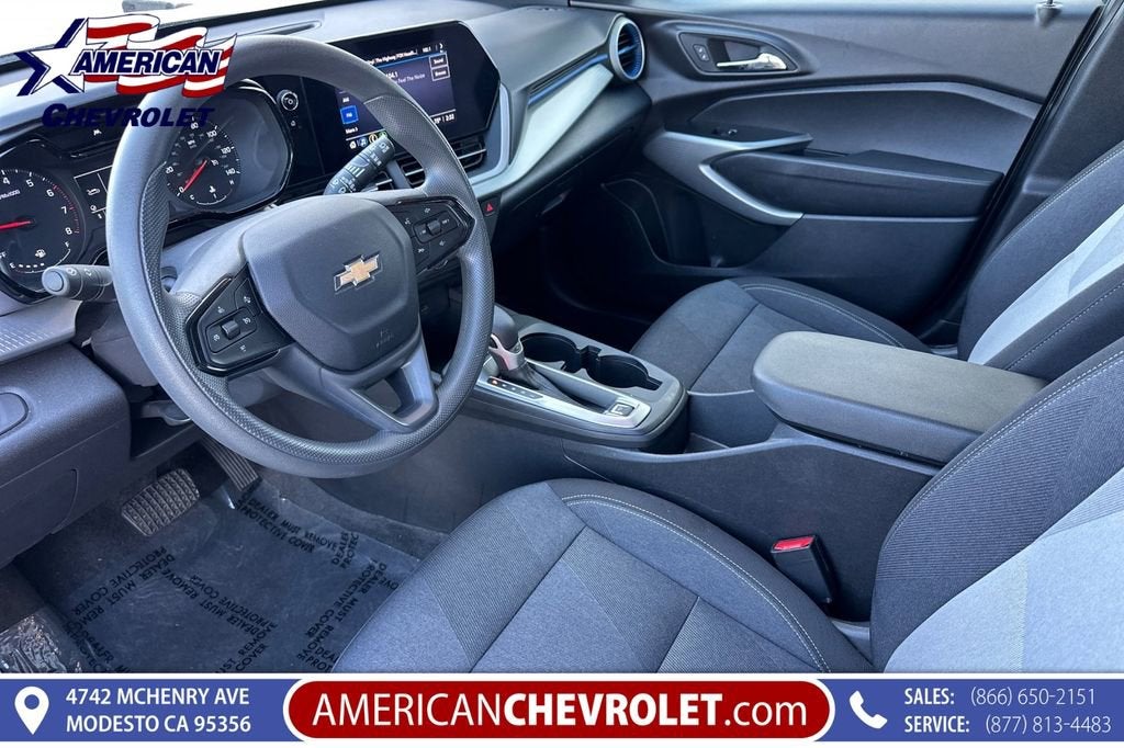 2025 Chevrolet Trax LS