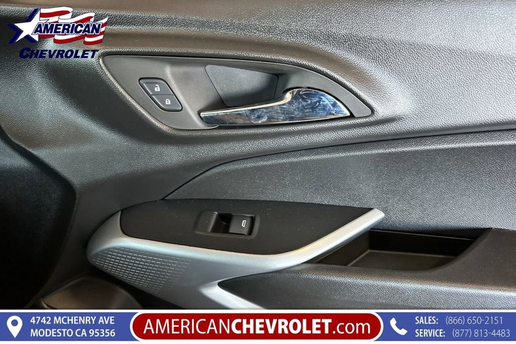 2025 Chevrolet Trax LS