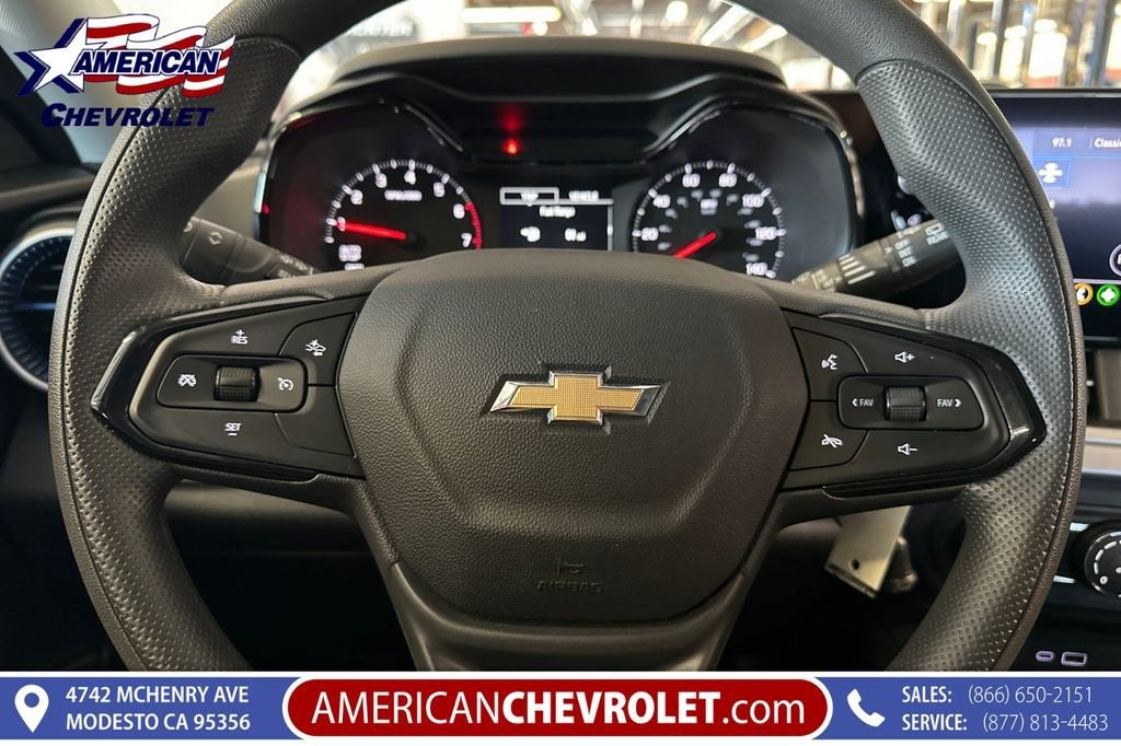 2025 Chevrolet Trax LS