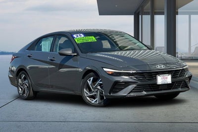 2025 Hyundai Elantra SEL Convenience