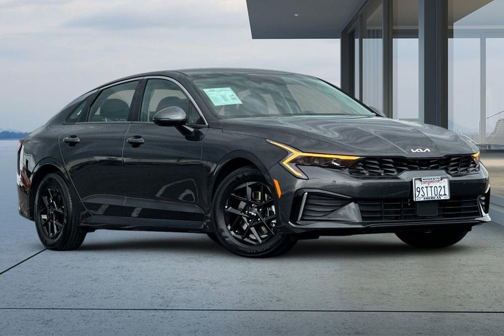 2025 Kia K5 LXS