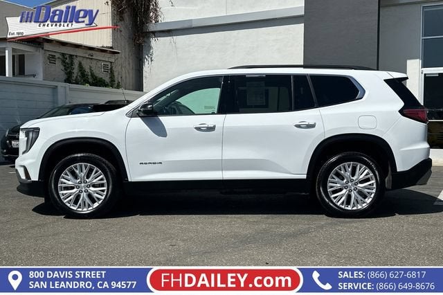 2024 GMC Acadia Elevation