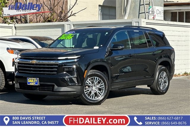 2025 Chevrolet Traverse LT