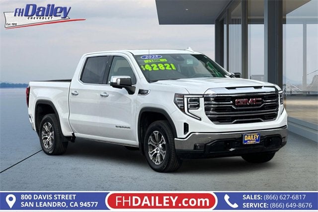2025 GMC Sierra 1500 SLT