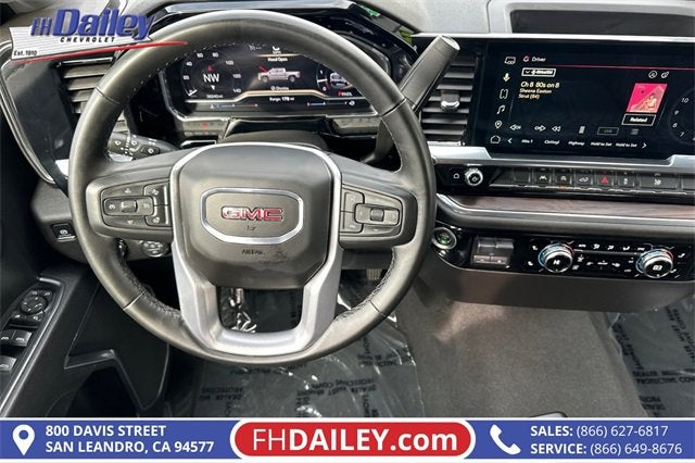 2025 GMC Sierra 1500 SLT