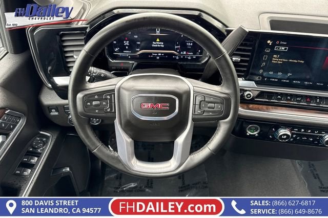 2024 GMC Sierra 1500 SLT