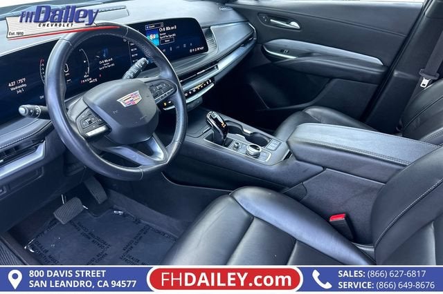 2024 Cadillac XT4 Premium Luxury