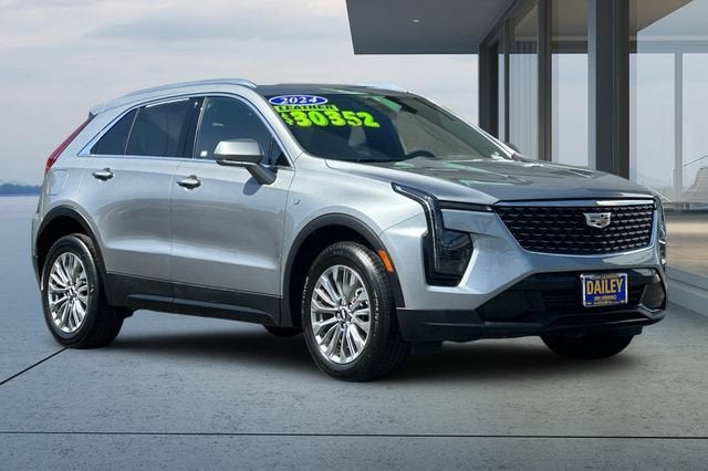 2024 Cadillac XT4 Premium Luxury