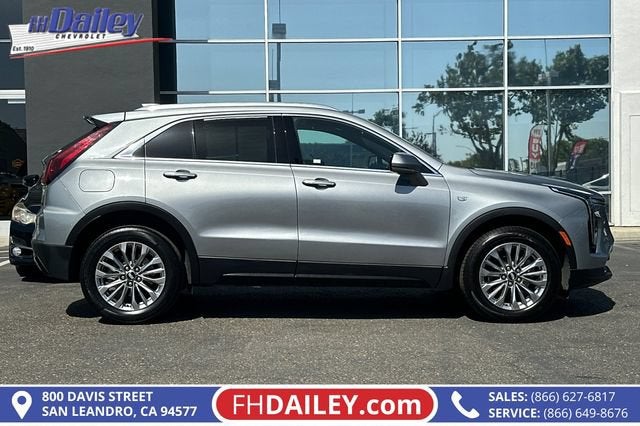 2024 Cadillac XT4 Premium Luxury