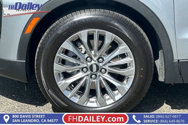 2024 Cadillac XT4 Premium Luxury