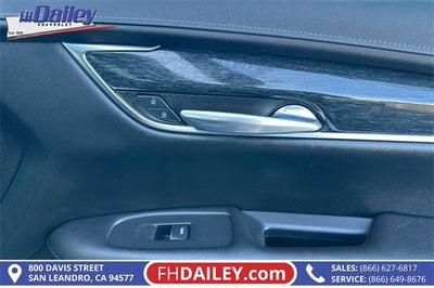 2022 Cadillac XT5 Premium Luxury