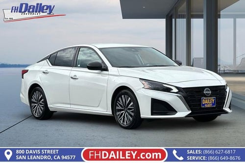 2025 Nissan Altima SV