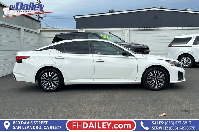 2025 Nissan Altima SV