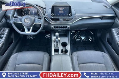 2025 Nissan Altima SV