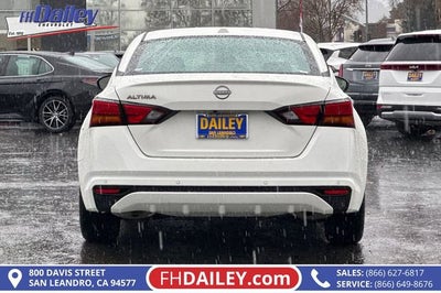 2025 Nissan Altima SV