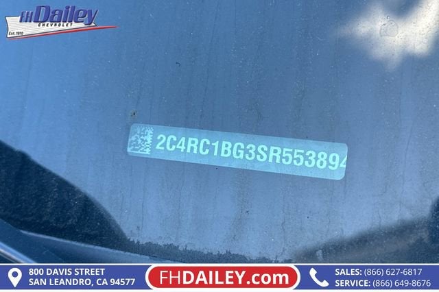 2025 Chrysler Pacifica Select