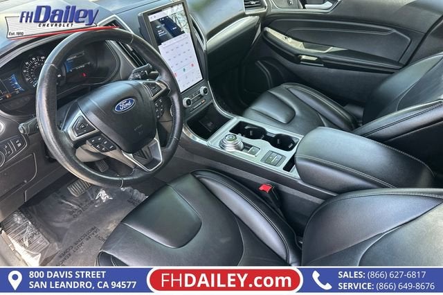 2022 Ford Edge Titanium