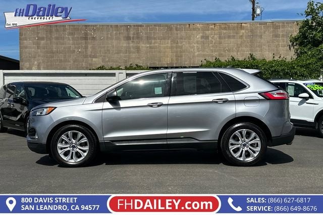 2022 Ford Edge Titanium