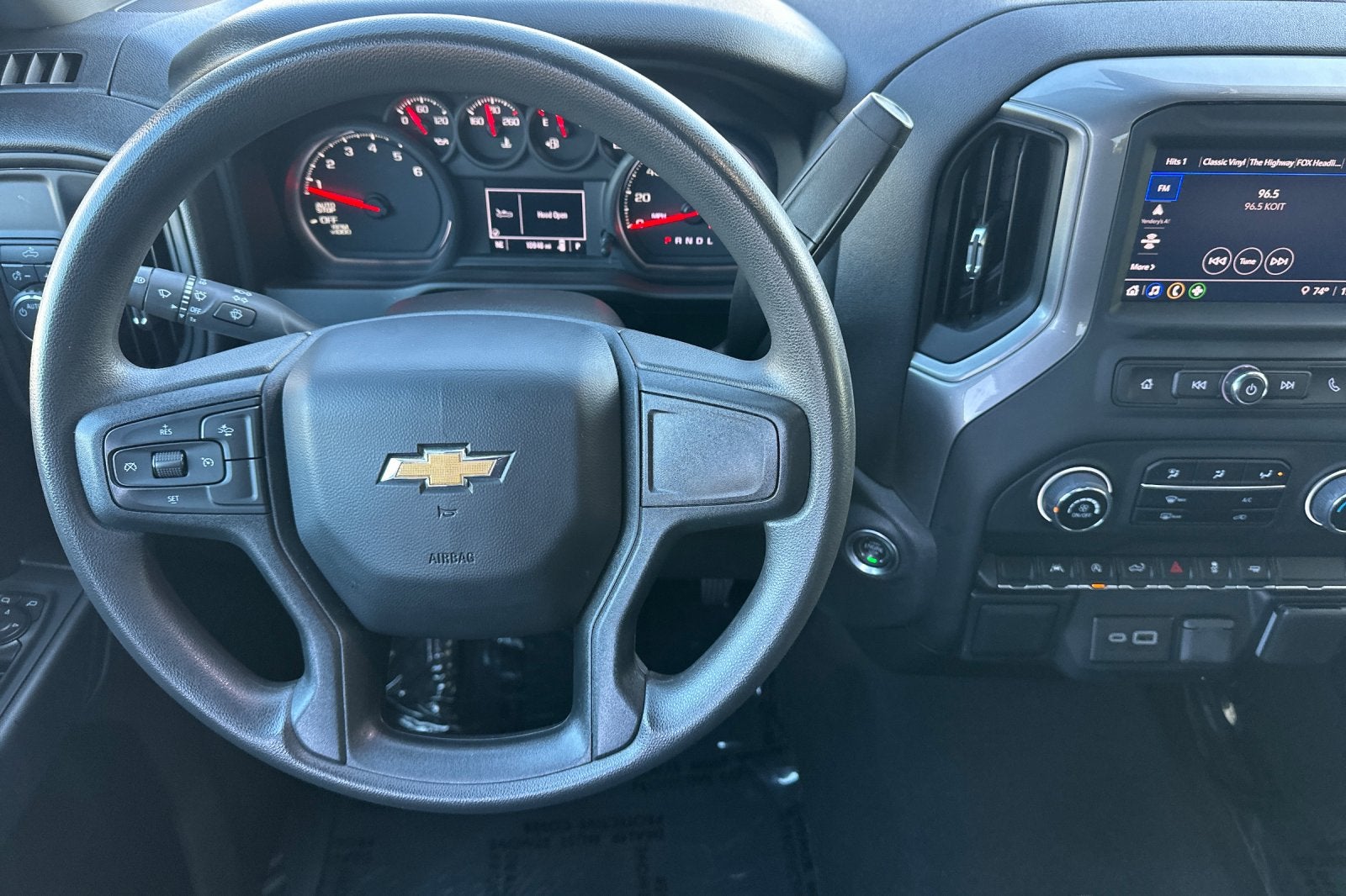 2024 Chevrolet Silverado 1500 Custom