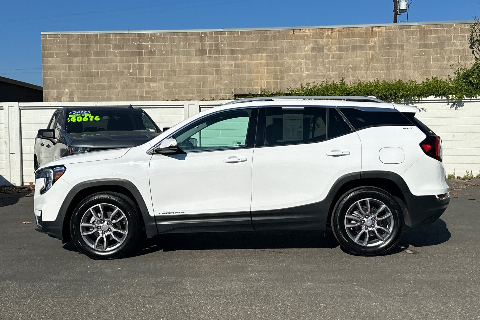 2024 GMC Terrain SLT