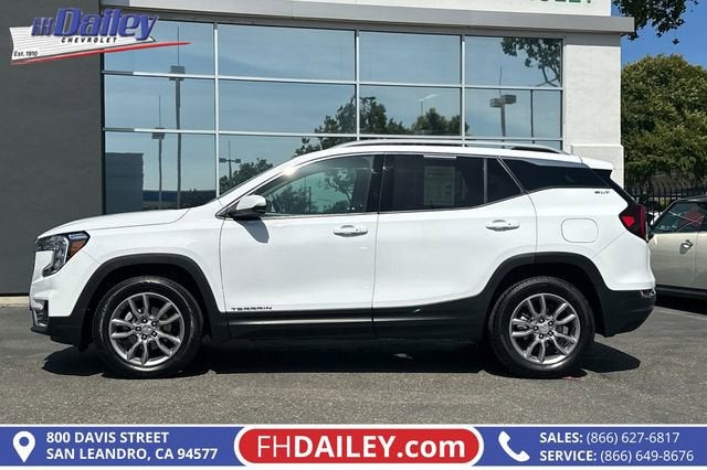 2024 GMC Terrain SLT