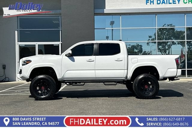2022 Toyota Tacoma 4WD TRD SPORT