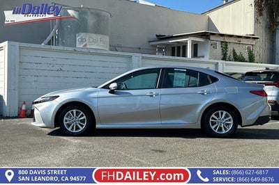 2025 Toyota Camry LE