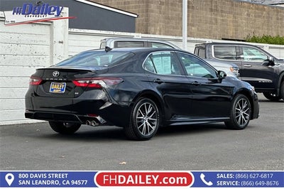 2023 Toyota Camry SE