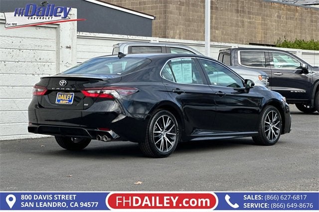 2023 Toyota Camry SE