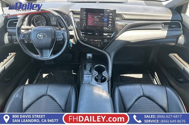 2022 Toyota Camry SE