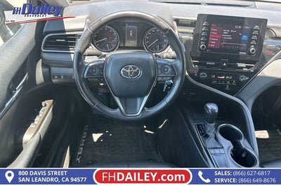 2022 Toyota Camry SE