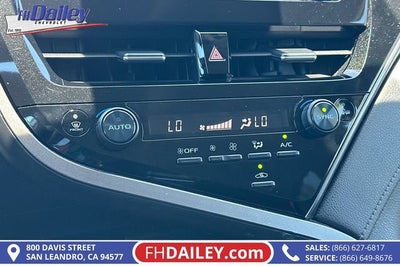 2022 Toyota Camry SE