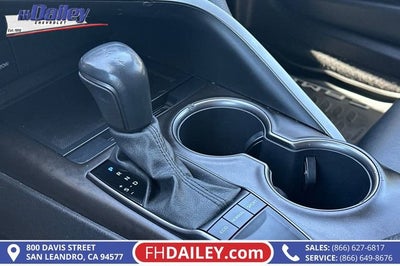 2022 Toyota Camry SE