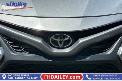 2022 Toyota Camry SE