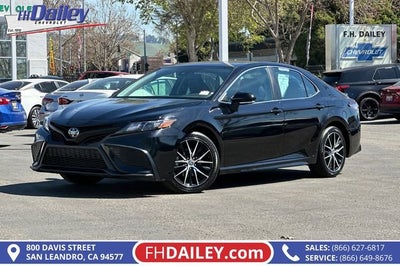 2024 Toyota Camry SE