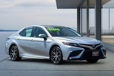 2024 Toyota Camry SE