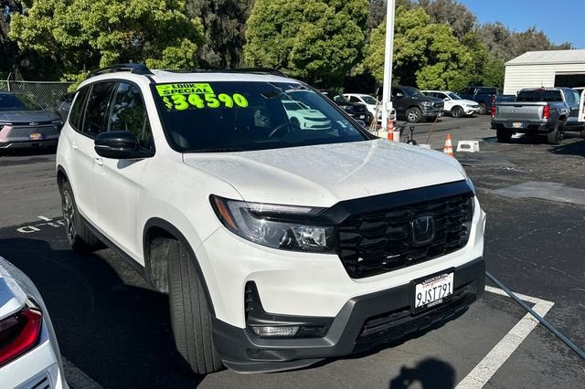 2023 Honda Passport Elite