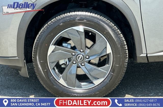 2025 Nissan Rogue SV