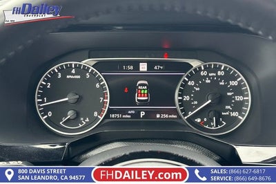 2025 Nissan Pathfinder SL