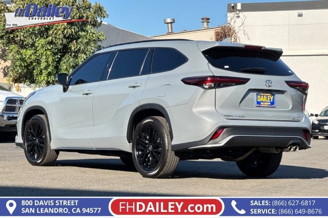 2025 Toyota Highlander LE