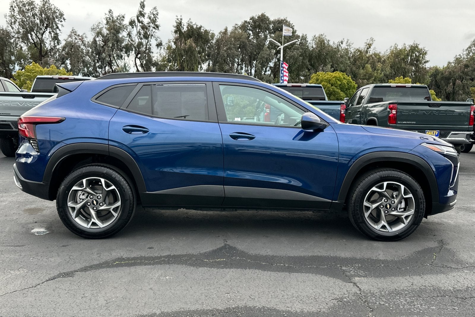 2024 Chevrolet Trax LT