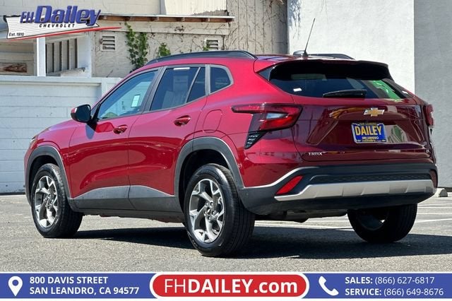 2025 Chevrolet Trax LT