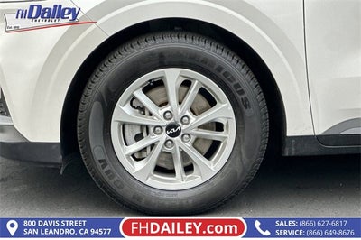 2024 Kia Carnival LX