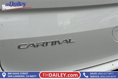 2024 Kia Carnival LX