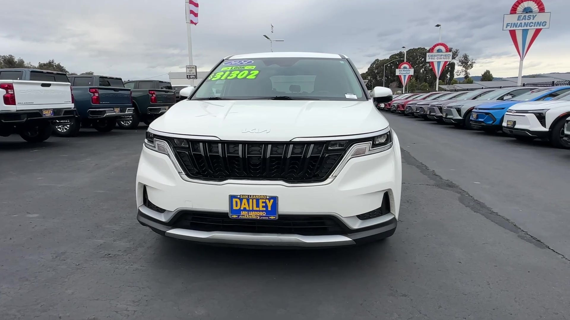 2024 Kia Carnival LX