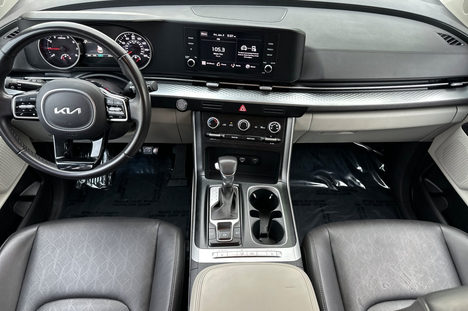 2024 Kia Carnival LX