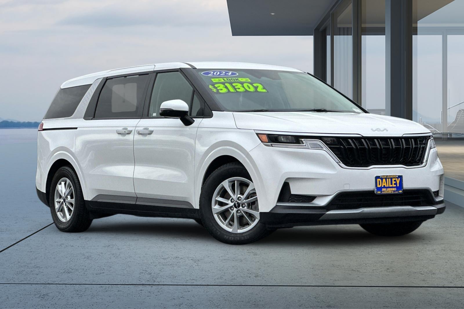 2024 Kia Carnival LX